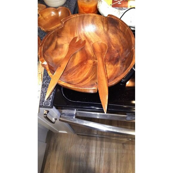 S.C. Vizcarra hand carved salad serving - Picture 3 of 6